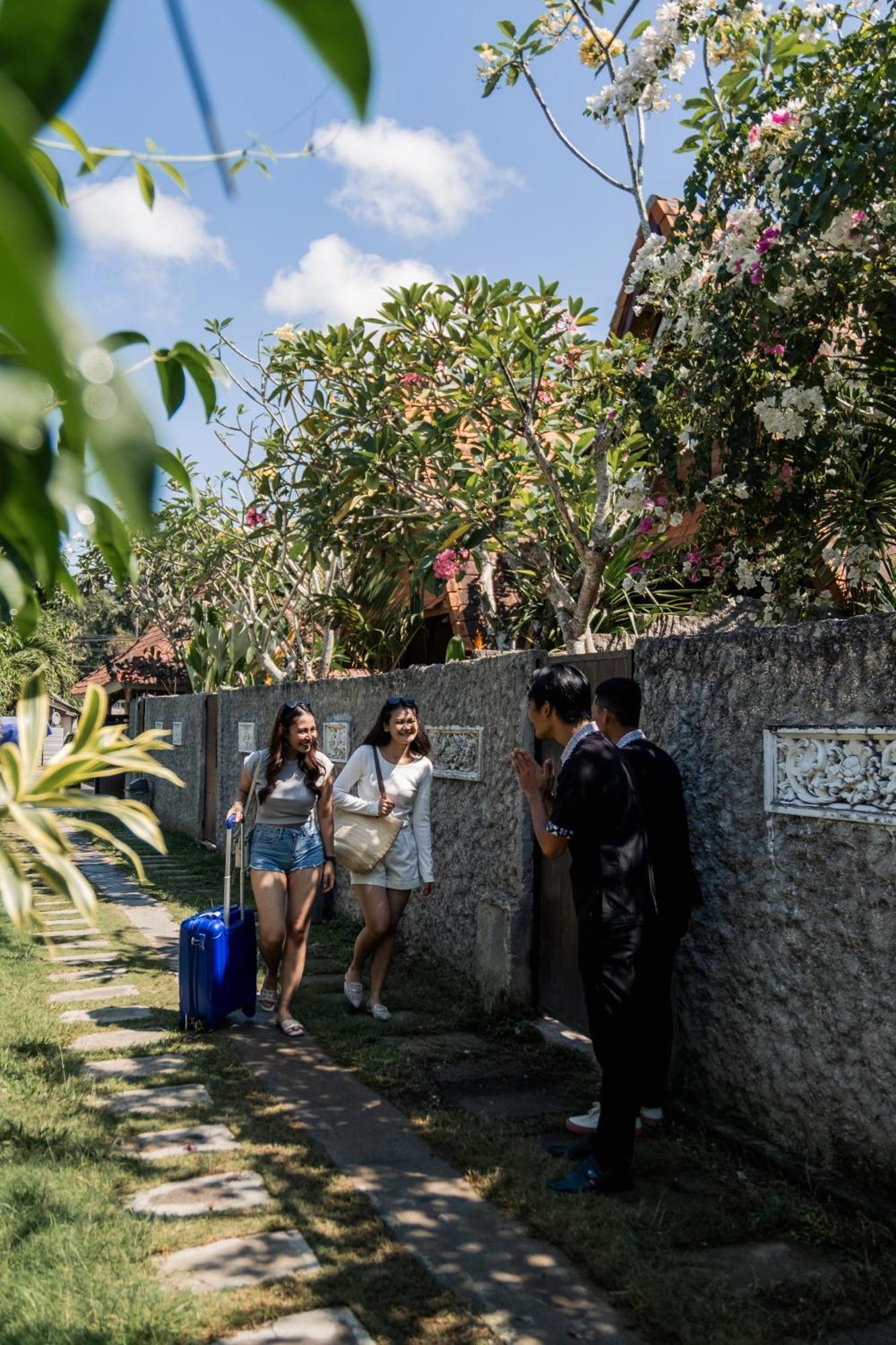 Yoki's Bungalow Kuta  Zewnętrze zdjęcie